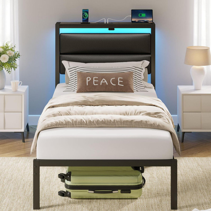 Cadre de lit avec tête de lit, lit plateforme en métal avec lumières DEL, prises de courant et rangement sous le lit, Double