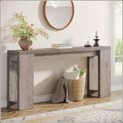 Très longue console de style campagnard, canapé-lit en bois étroit derrière le canapé, table d'appoint rustique gris avec rangement pour le salon, le couloir et le vestibule