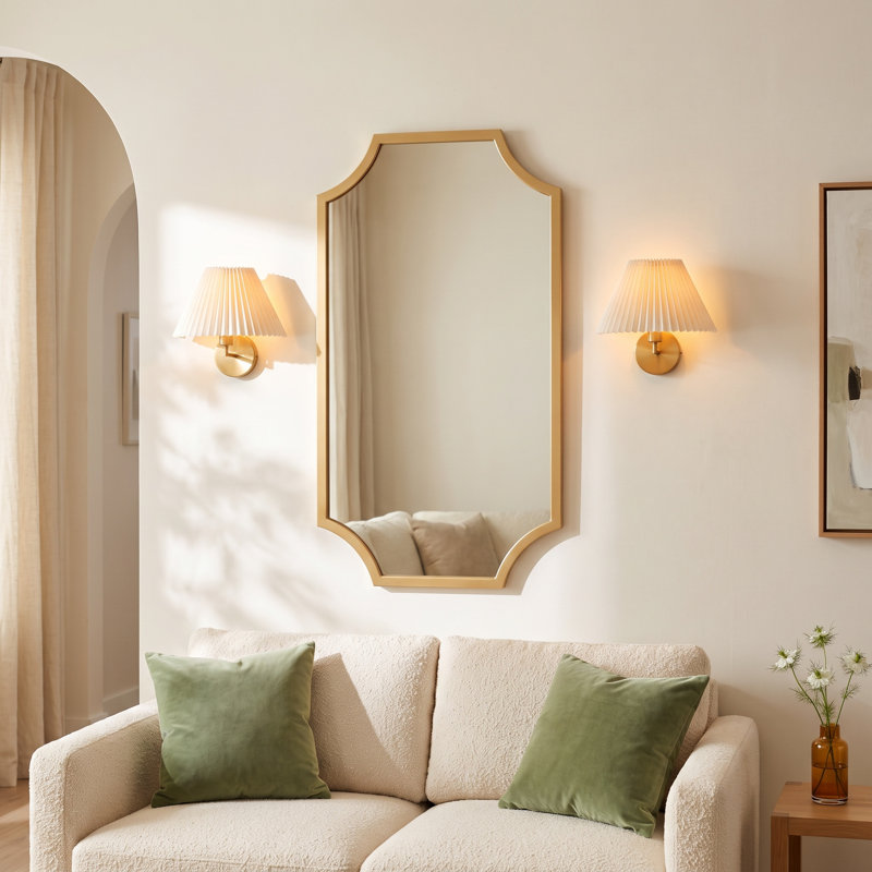 Toretto Metal Scalloped Wall Mirror, Gold