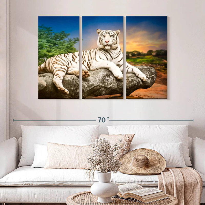 Brampt White Bengal Tiger, 32" H x 50" W