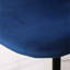 5 tables de salle à manger bleues et contemporaines avec 4 chaises rondes en bois