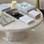 Table basse en résine crème marbrée