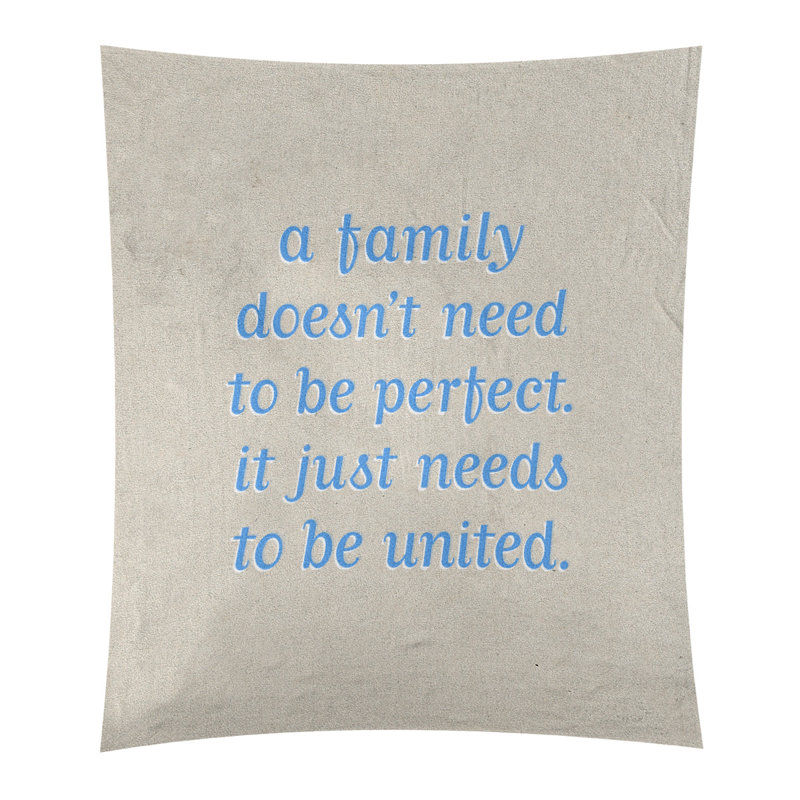Tapisserie de polyester, citation à la famille love, H 60 po x l 51 po, Blanc / bleu contrastant