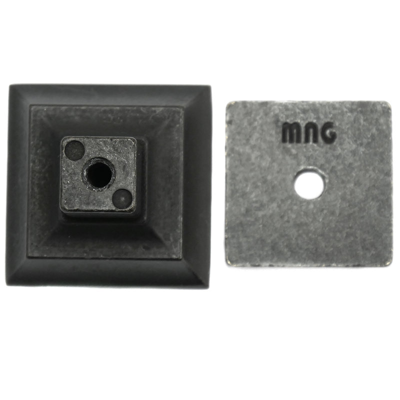 Poise Square Knob