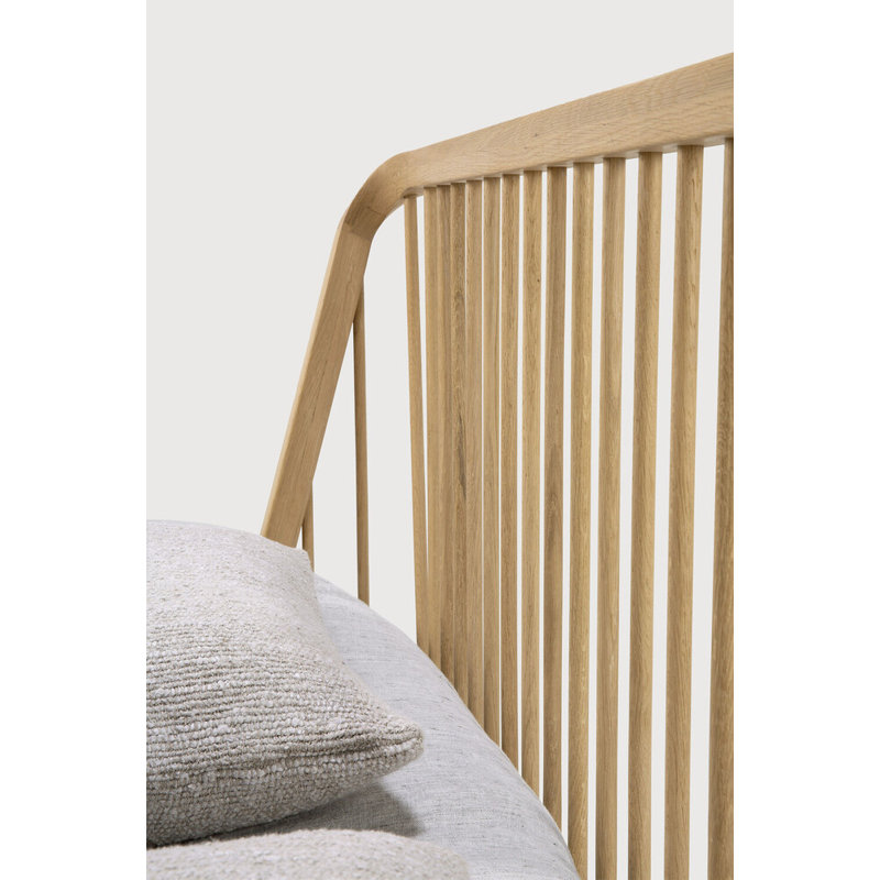 Spindle Bed, King, Oak