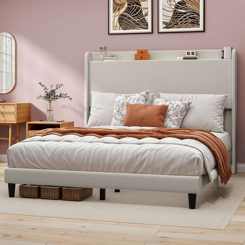 Grand lit plateforme tapissier