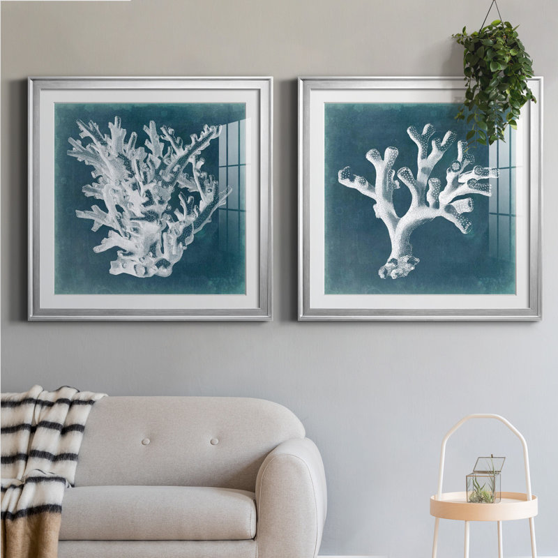 Azure Coral I - ensemble de 2 cadres photo, H 26,5 po x l 53 po x P 1,5 po, Papier avec cadre argenté