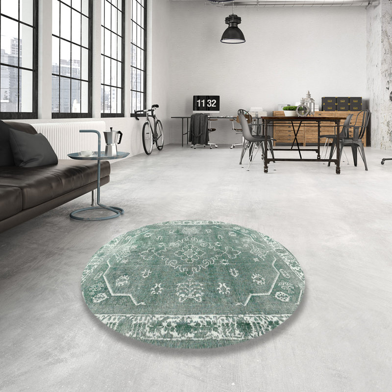 Oriental Indoor Rug, Round 5'