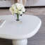 Table basse à 3 pieds en bois, décoration de salon moderne, blanc crème, matériau, table d'appoint blanche avec pieds, conception, fabrication