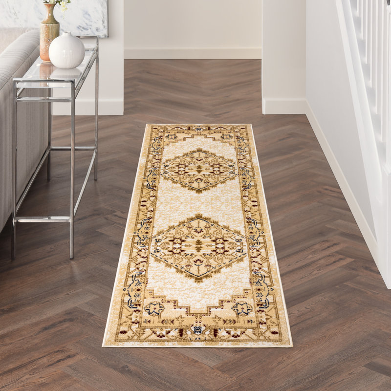 Jahlayah Oriental Indoor Rug, Runner 2'3" x 7'6"