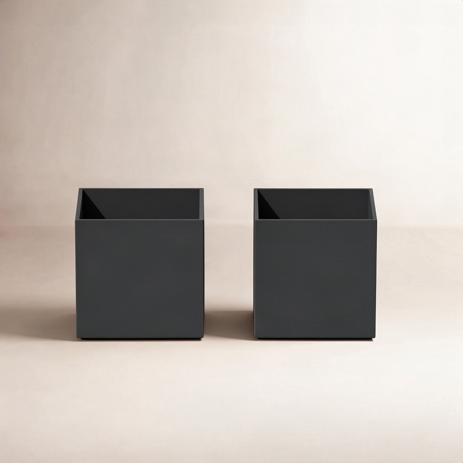 Geo Series 5" Pot Planter, Black, 2