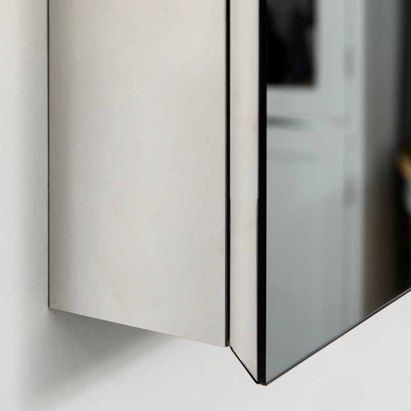 Armoire murale de salle de bain en acier inoxydable - Gardez-la propre et bien rangée. Porte à fermeture en douceur pour plus de tranquillité.