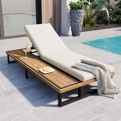 Chaise longue d'extérieur, inclinable avec coussin, chaise longue avec table d'appoint en bois, structure robuste pour la piscine, le jardin et la cour