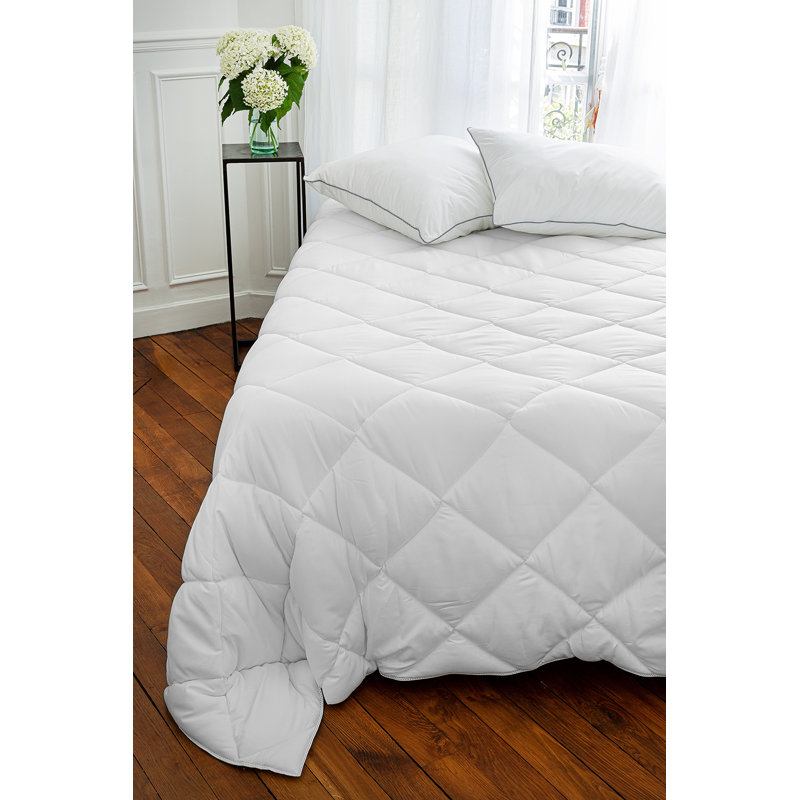 All Season Down Alternative Comforter, 240 x 260 cm