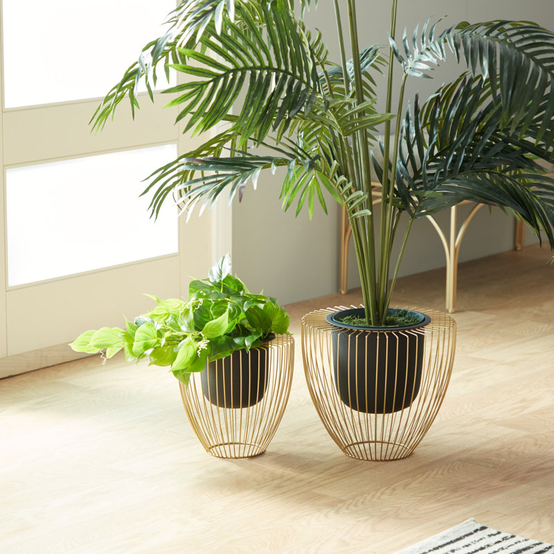Dragutin Pot Planter