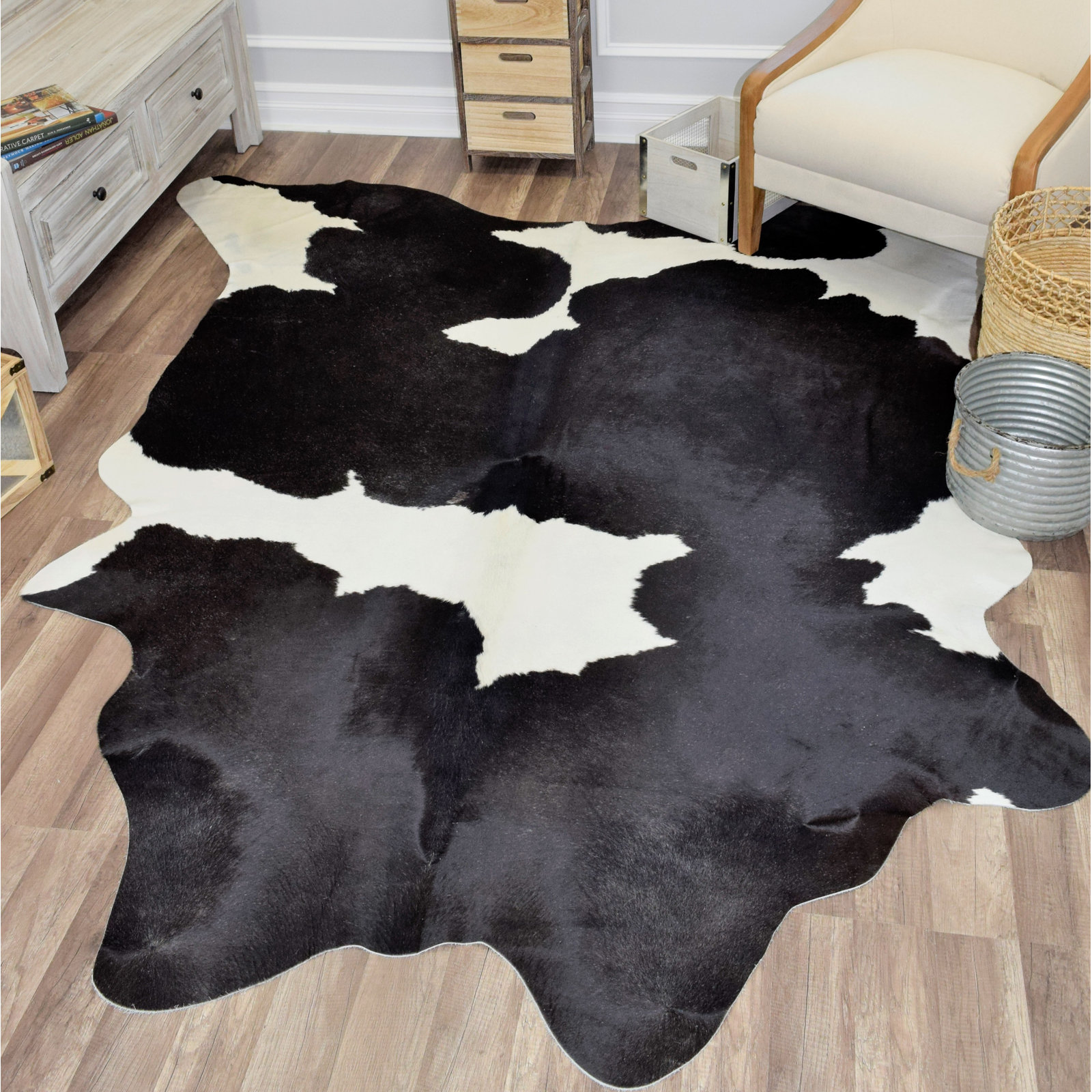 Charlize Cowhide White/Black Rug, 5' x 6'6"