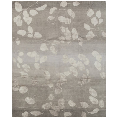 Hand-Knotted High-Quality Gray Area Rug