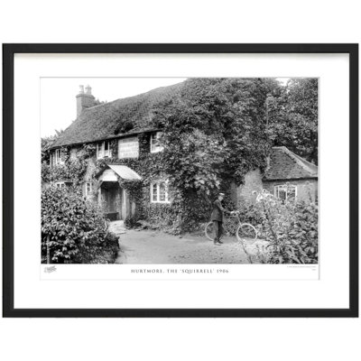 Hurtmore, the 'Squirrell' 1906 1 Piece Single Picture Frame Wall Art
