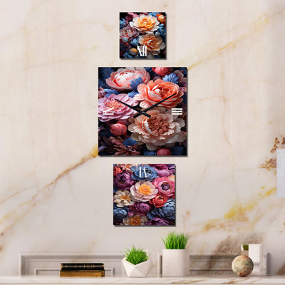 Shannequa Metal Wall Clock