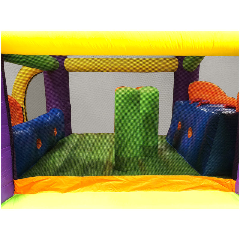 Jeu gonflable course d'obstacles