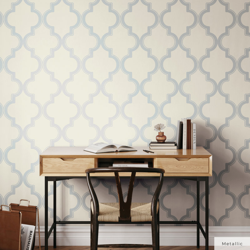 Oliveira 16.5' L x 20.5" W Peel and Stick Wallpaper Roll, Midnight & Metallic Gold