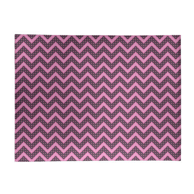 Tapis à chevrons rose/noir à droite inversé