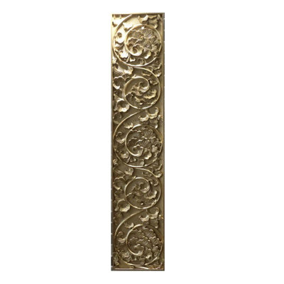 Décoration murale en relief à motif floral traditionnel