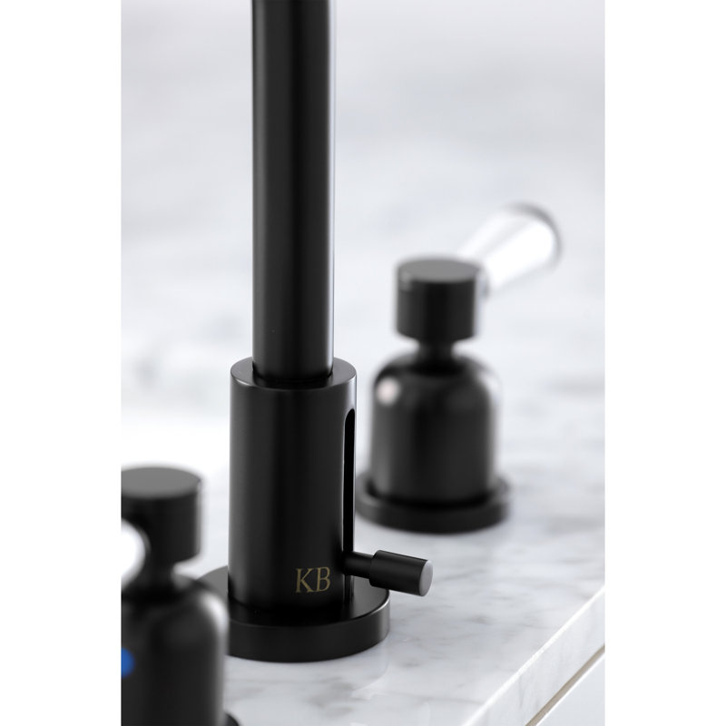 Robinet de salle de bain espacé Kingston avec ensemble de drain, Noir mat, Poignée ronde