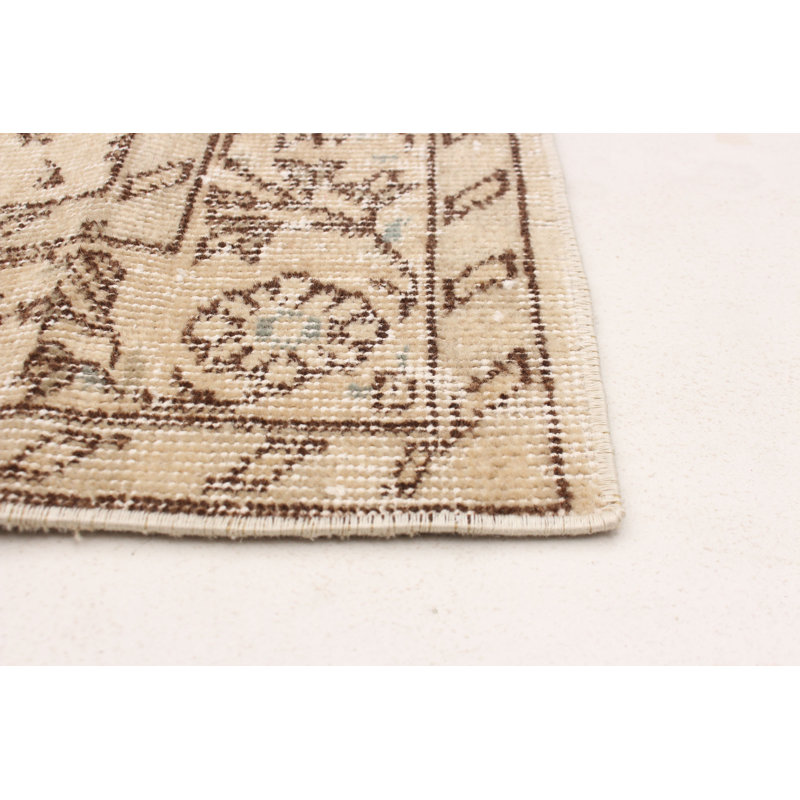 Tapis crème rétro 3 pi 10 po x 6 pi 9 po Treasia