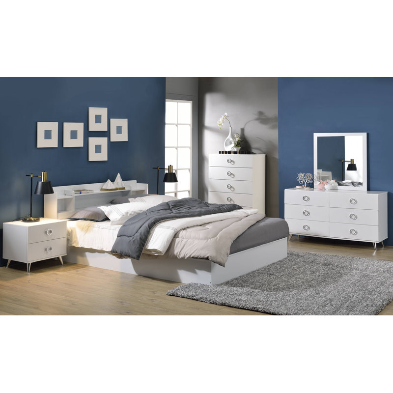 Grand lit plateforme avec rangement