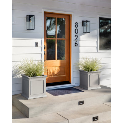 Abram Plastic Square Planter Box