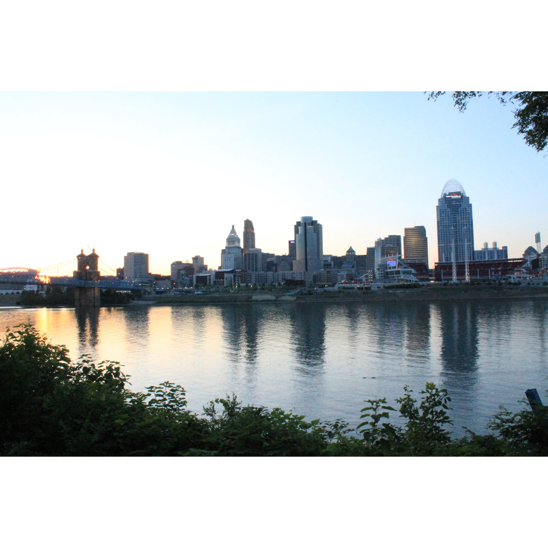 Cincinnati Skyline von Smcwhorter - Leinwandbild