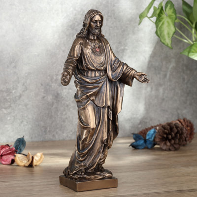 Kraker Statue