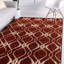 Tapis rouge à motif géométrique Akihiro