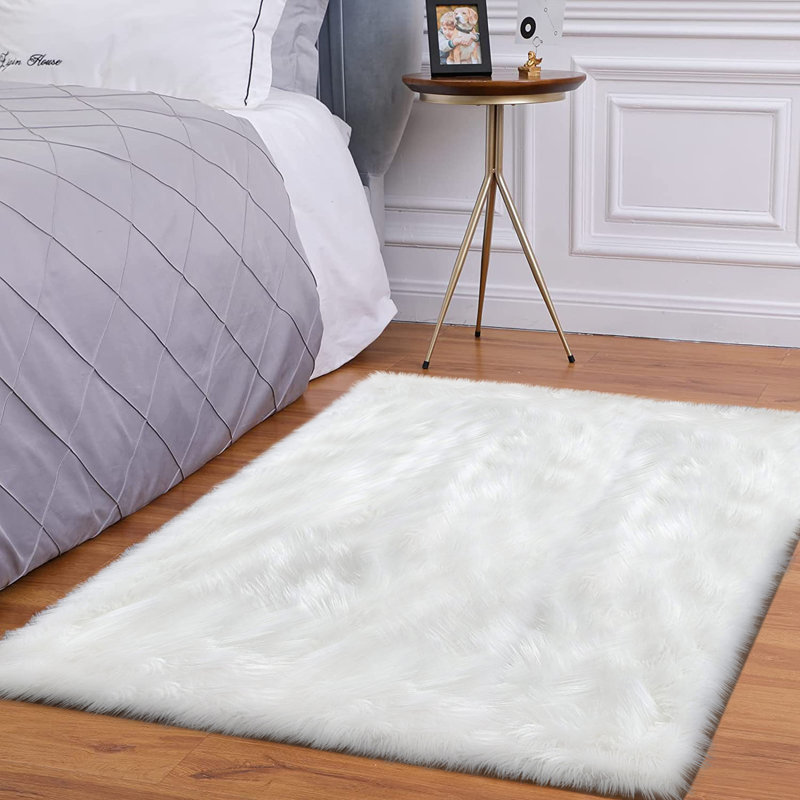 Shag Fluffy Faux Sheepskin Area Rug in White, Rectangle 3' x 5'