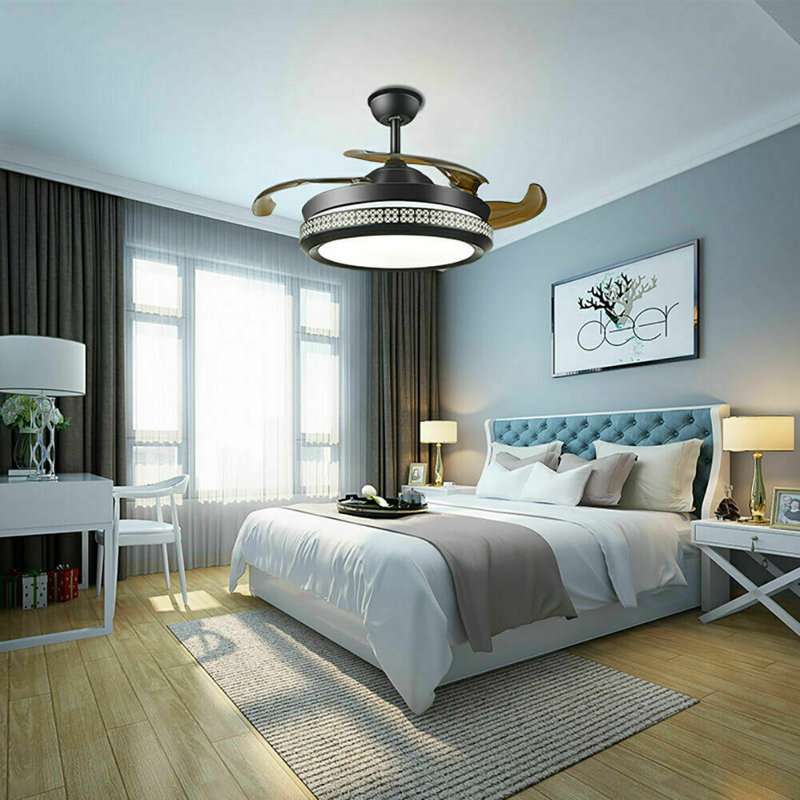 Ventilateur de plafond à 4 pales rétractables à DEL avec télécommande et ensemble d'éclairage inclus