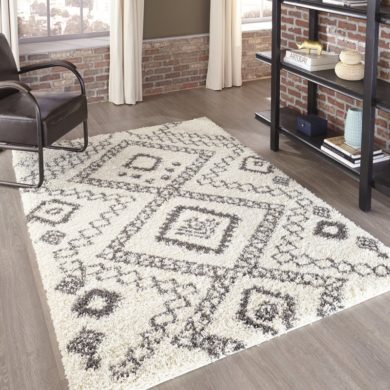 Coss Geometric Indoor Rug, Rectangle 5'3" x 7'6"