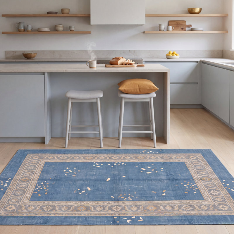 Tapis Fennel moderne à motifs mosaïques abstraits, bleu, gris, or, crème, ivoire, lavable à la machine, antidérapant, à poils courts, pour l'intérieur et l'extérieur, adapté aux animaux domestiques, idéal pour le salon, la chambre, la salle à manger, l'entrée, le couloir ou le bureau.