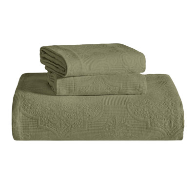 Superior Florin Matelasse Jacquard Scrolling Medallion Cotton Bedspread Set With Pillow Shams