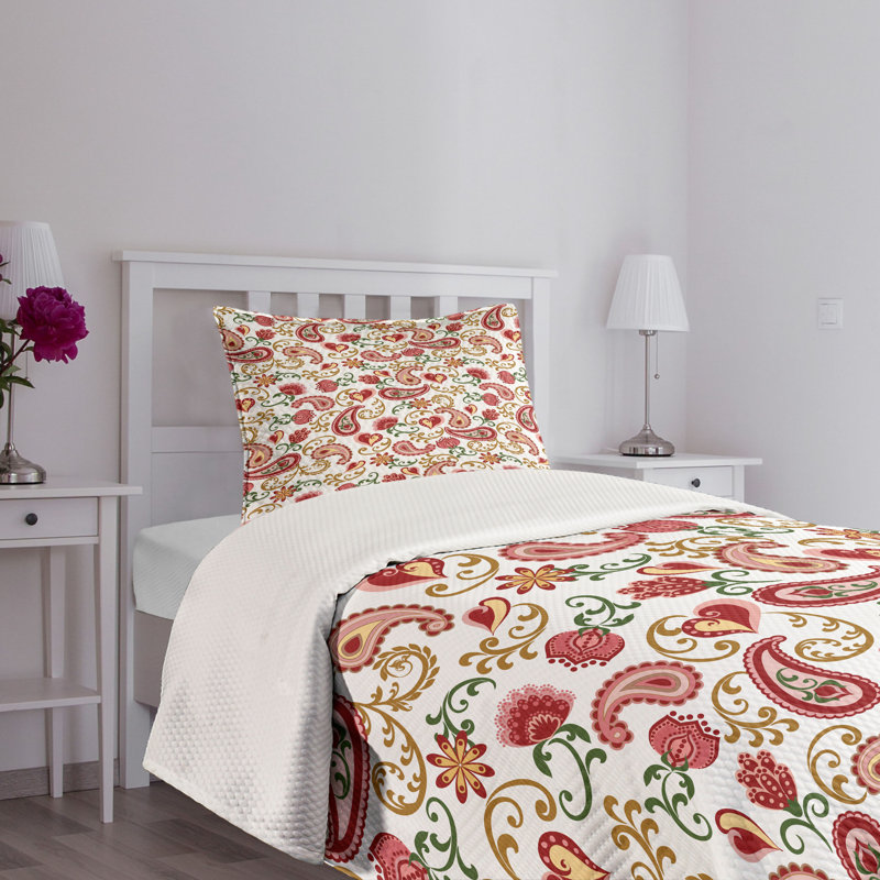 Paisley Twin Bedspread Set in Pale Pink and Red