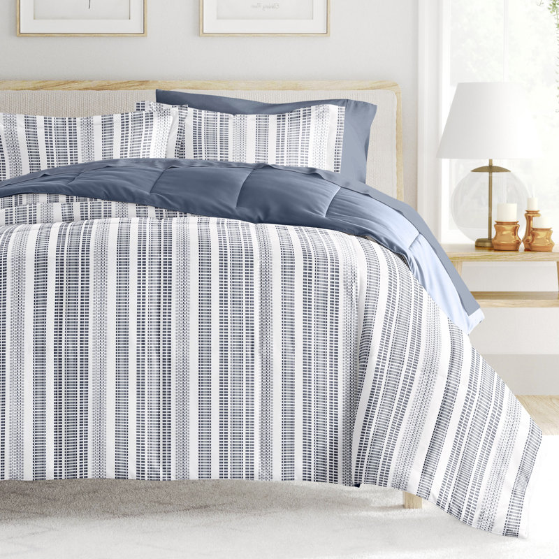 7 Piece Bedding Set - Comforter and Sheet Set, Édredon très grand + 1 pièce supplémentaire, Motif floral marine