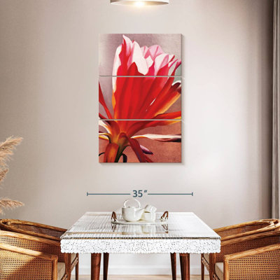Harnek Red Flower