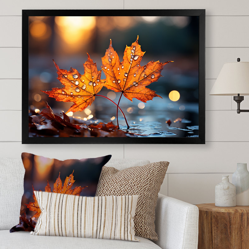 «Orange Autumn Maple Leaves III» - Art mural érable, Cadre d'angle fermé noir, H 12 po x l 20 po x P 1 po