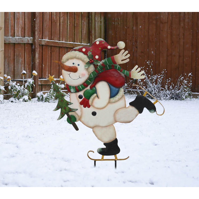 The Holiday Aisle® 868F934411314174854CF58DC7C6C7C7 Skating Snowman
