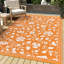 Tapis floral en plastique avec sac pour l'extérieur-129467246-129913460