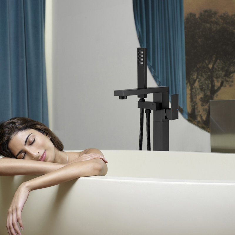 Robinet de baignoire autoportant à poignée simple 34,45 po Modern avec douche à main, Matte Black
