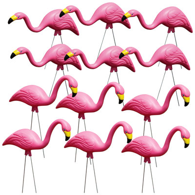 Plastic Indoor/Outdoor Pink Flamingo Yard Decorations with Metal Stakes