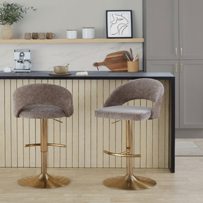 Ensemble de 2 tabourets de bar réglables pivotants, structure en métal doré avec tissu brun et repose-pieds en T