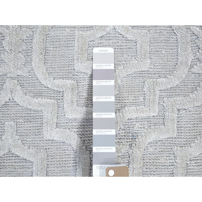 Tapis oriental gris 2 pi x 2 pi 10 po en soie avec laine texturée noué à la main 0028D01CD5F74F249BD16E7403390549