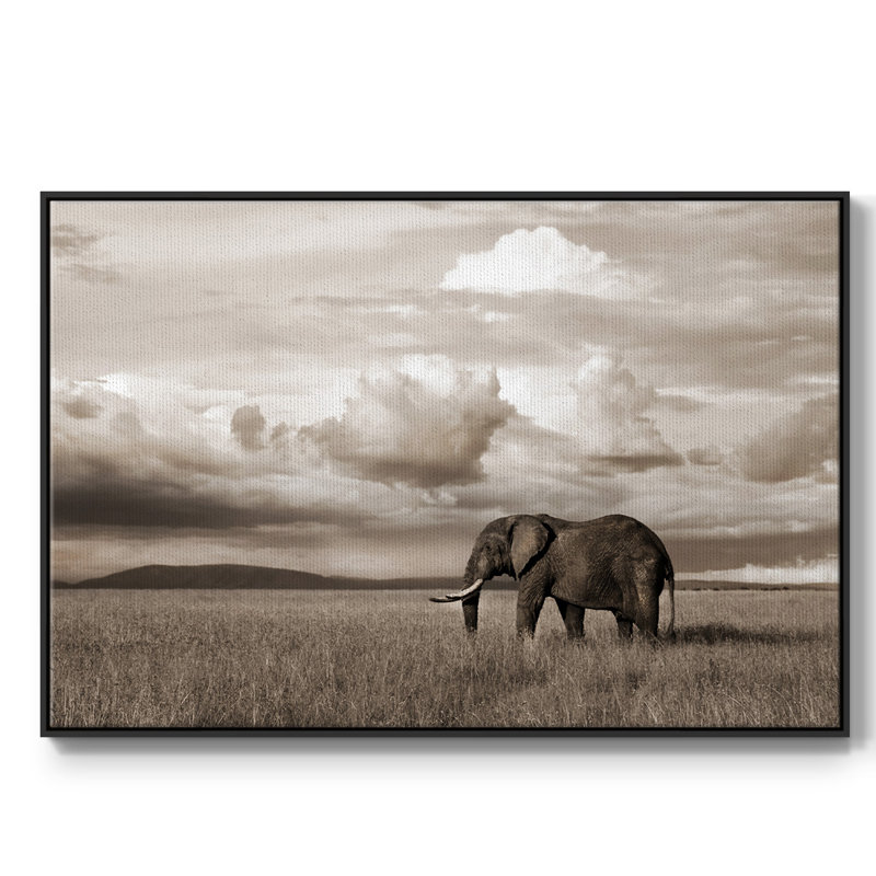 Maasai Majesty sépia, peinture sur toile, H 25 po x l 37 po x P 2 po, Cadre noir